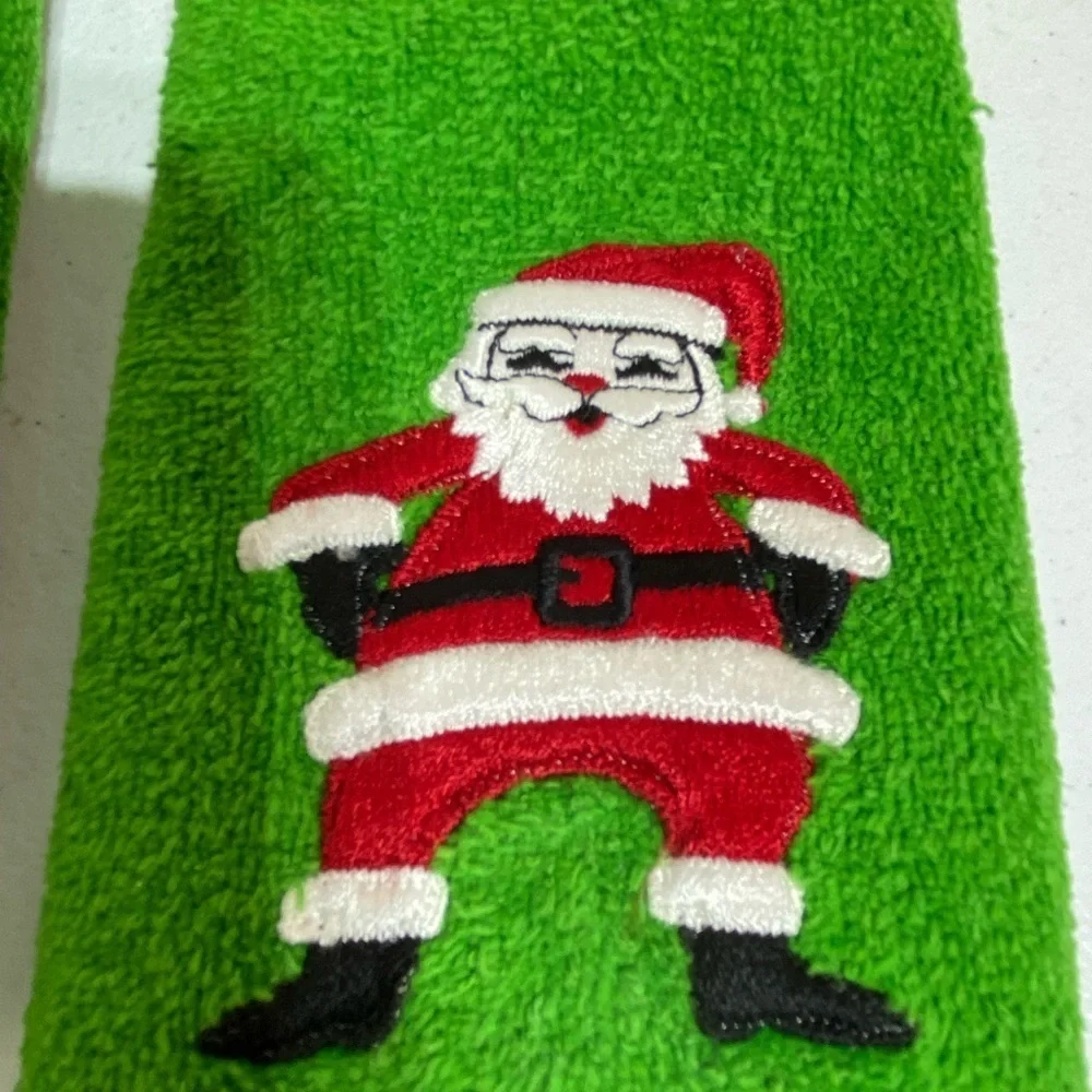 Set Of 2 Green Christmas Theme Hand Towel Bathroom Santa Wreath Embroide…